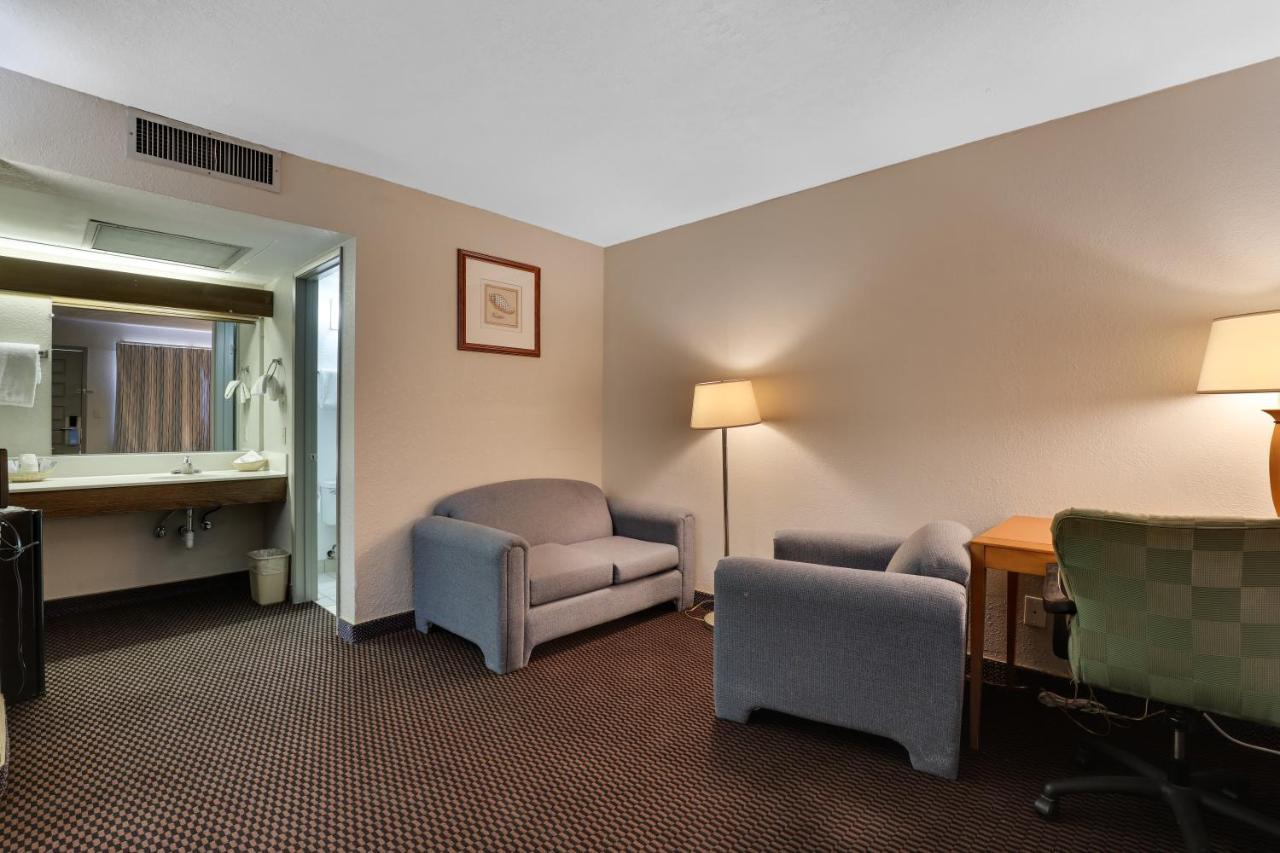 Days Inn & Suites By Wyndham Needles Zewnętrze zdjęcie