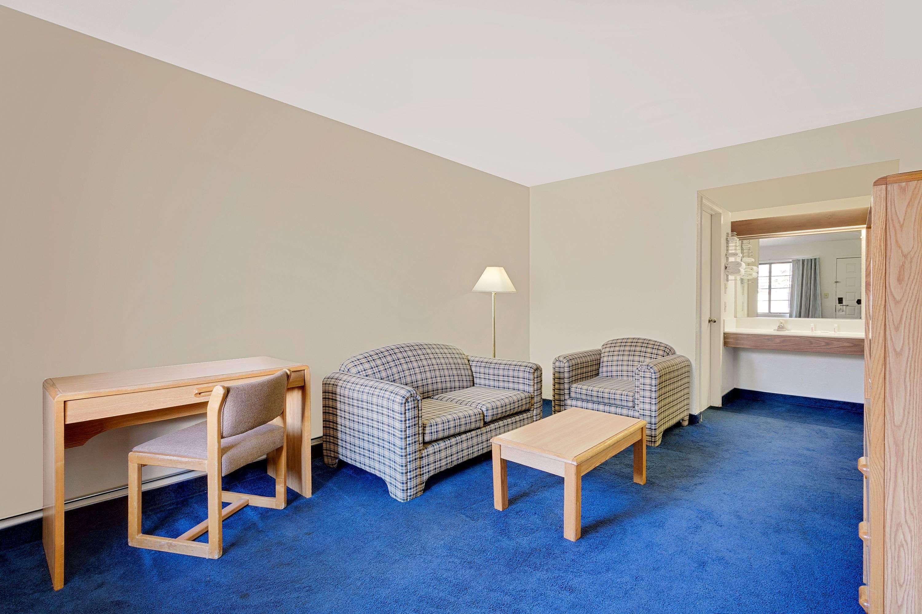 Days Inn & Suites By Wyndham Needles Zewnętrze zdjęcie
