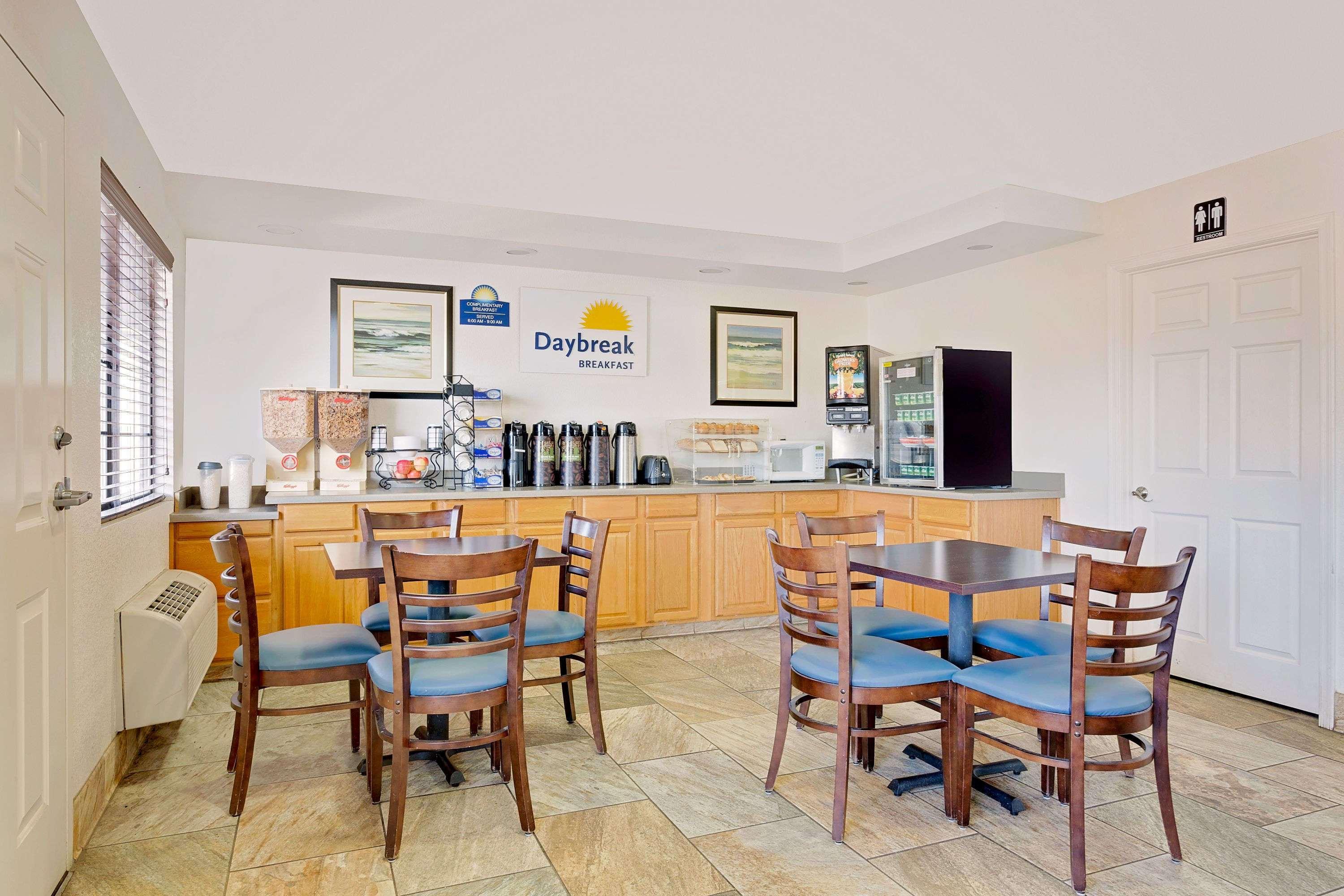 Days Inn & Suites By Wyndham Needles Zewnętrze zdjęcie