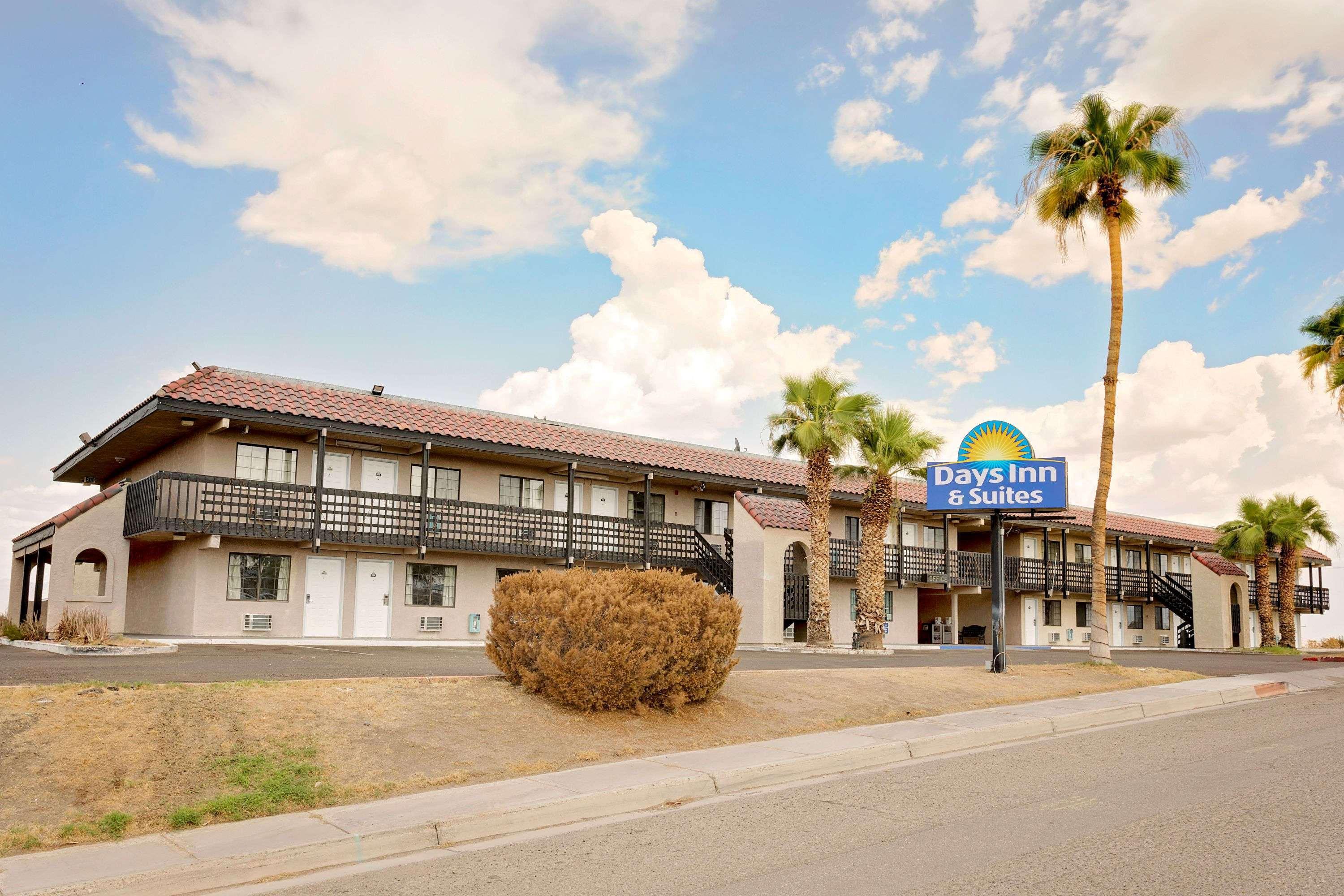 Days Inn & Suites By Wyndham Needles Zewnętrze zdjęcie